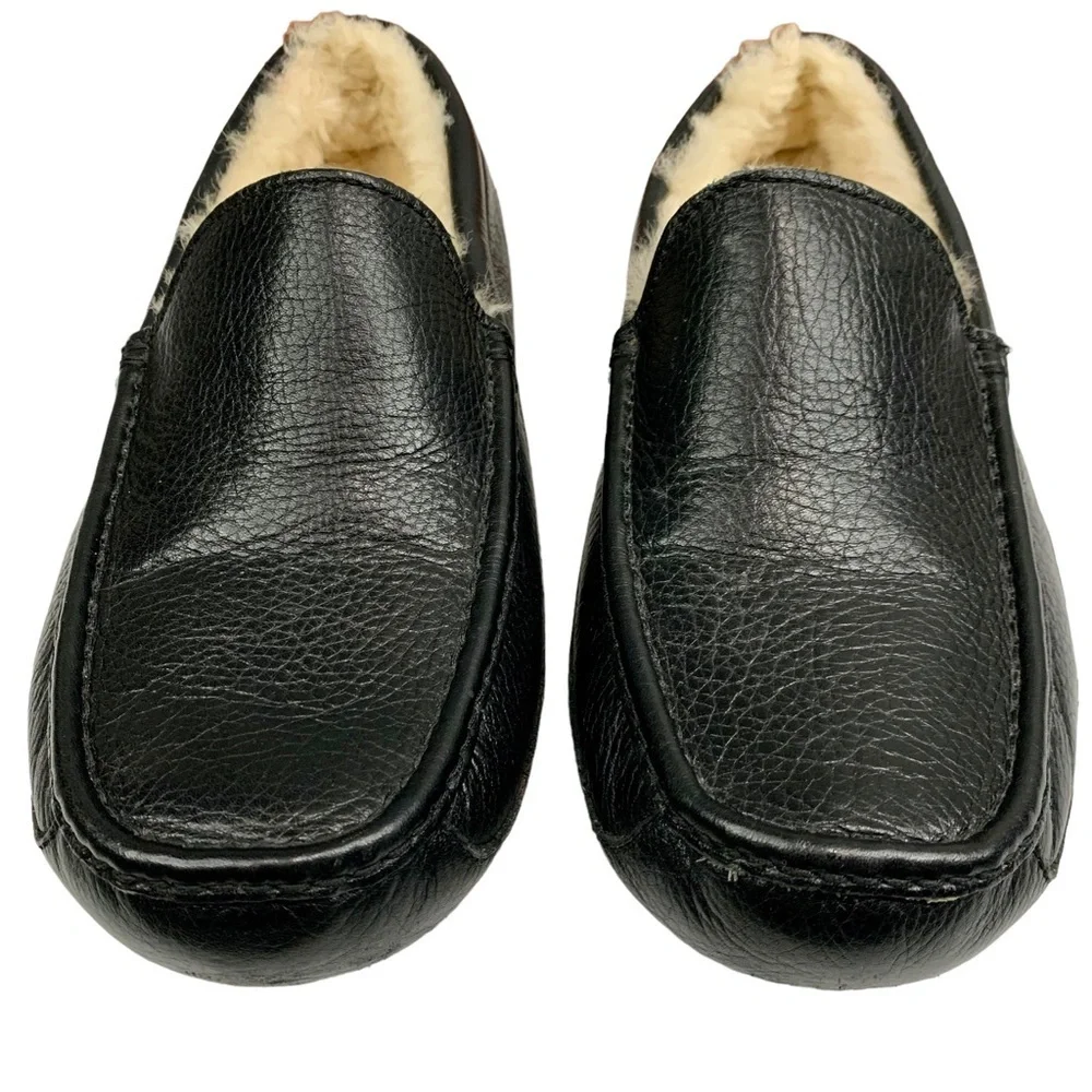 UGG‎ Ascot Leather Slipper